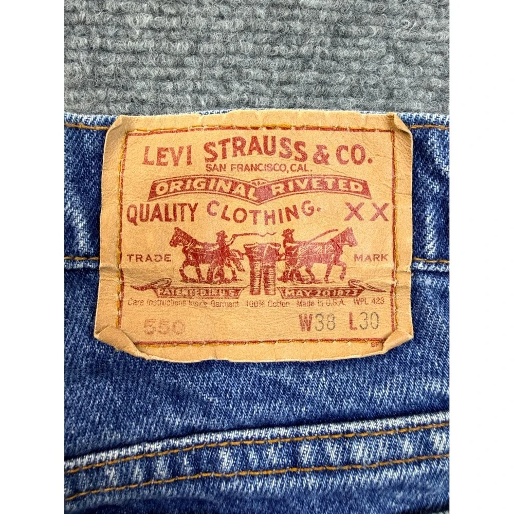 Vintage Levis 550 Jeans Mens 38x30 Blue Relaxed Fit Tapered Made in USA 90s Y2K